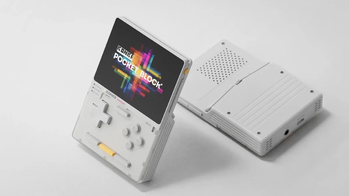KONKR Pocket Block white Game Boy-style vertical Android handheld with 3.33-inch 4:3 LCD