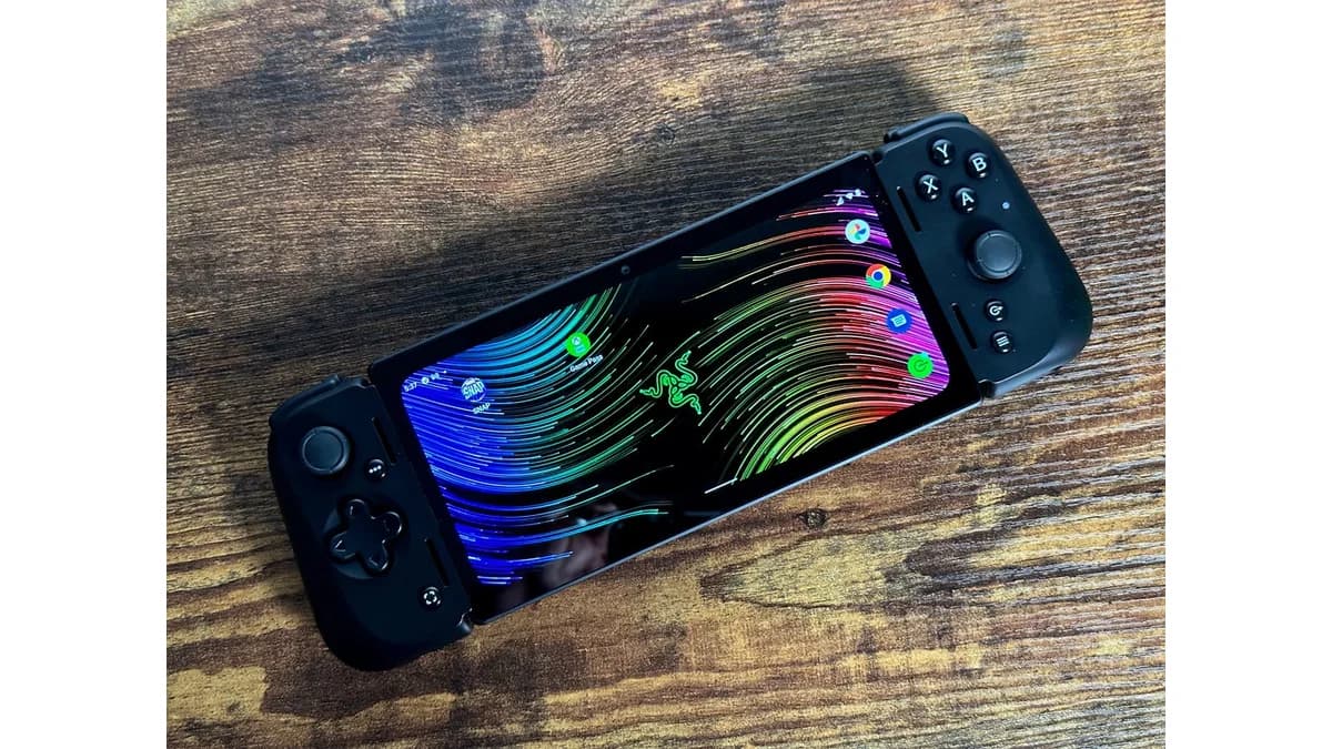 Razer Edge WiFi handheld