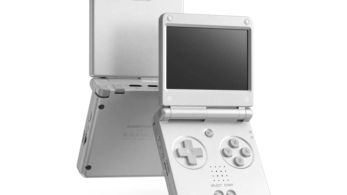 Anbernic RG SP clamshell handheld console